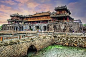Hành Trình Cố Đô Huế – Di Sản Hoàng Gia & Đèo Hải Vân Hùng Vĩ