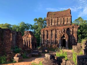 Khám Phá Thánh Địa Mỹ Sơn – Di Sản Champa Huyền Bí