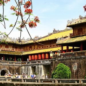 Alternative view of Hành Trình Cố Đô Huế - Di Sản Hoàng Gia & Đèo Hải Vân Hùng Vĩ