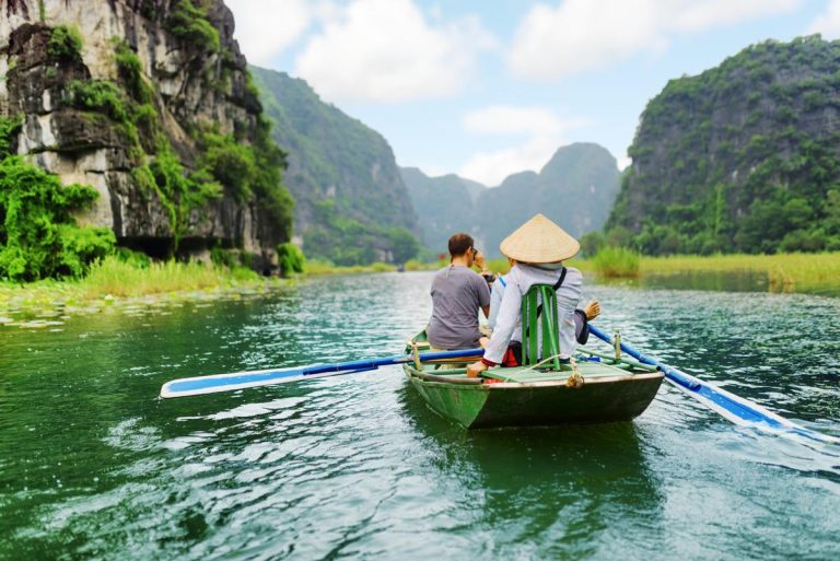 Tour Cao Cấp 3N2Đ: Mai Châu – Pù Luông – Tam Cốc – Hoa Lư