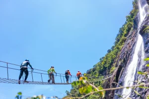 TOUR TREKKING BẠCH MÃ – RỪNG NGUYÊN SINH & NGŨ HỒ