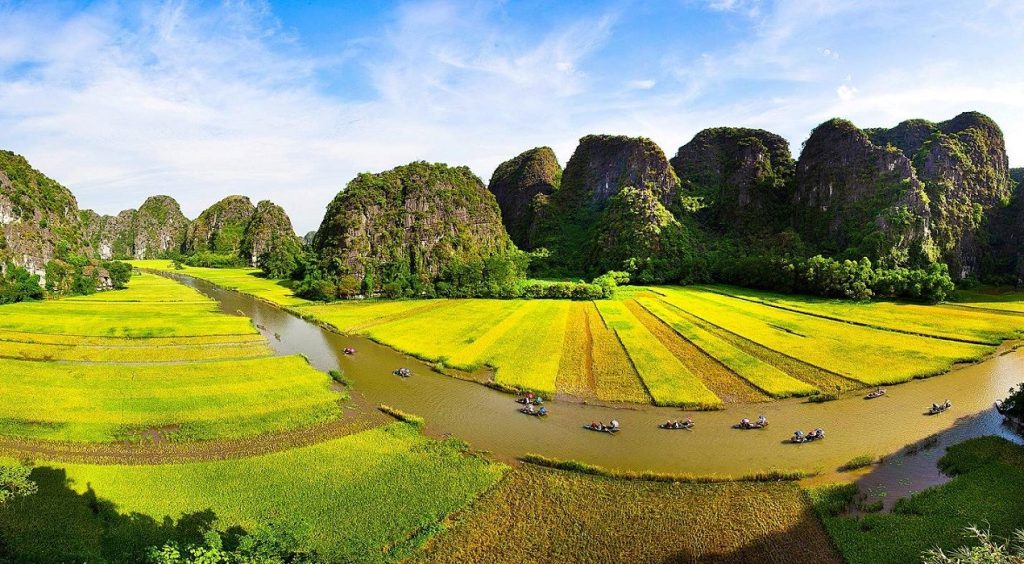 Khám Phá Ninh Bình Trong Ngày – Tam Cốc, Hang Múa & Cố Đô Hoa Lư