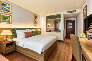 Kin Hotel Thi Sach Edition