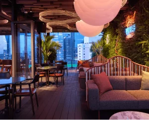 Kin Hotel Thi Sach Edition