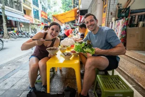 Trải Nghiệm Hà Nội Về Đêm – Ẩm Thực, Văn Hóa & Cà Phê Việt