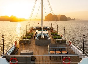 LA CASTA STAR CRUISE VỊNH LAN HẠ