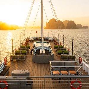 Alternative view of LA CASTA STAR CRUISE VỊNH LAN HẠ
