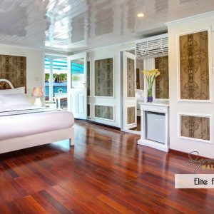 Alternative view of SIGNATURE CRUISE HA LONG