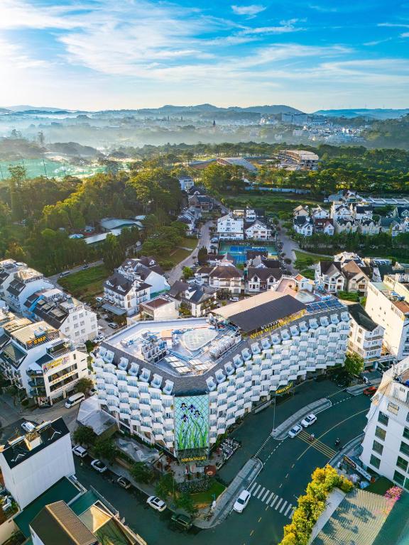 NESTA VALLEY DALAT HOTEL