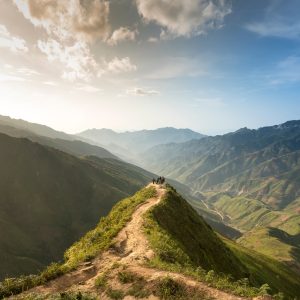 ĐẮM MÌNH VÀO BIỂN MÂY TÀ XÙA & SUỐI KHOÁNG TRẠM TẤU 4N3Đ